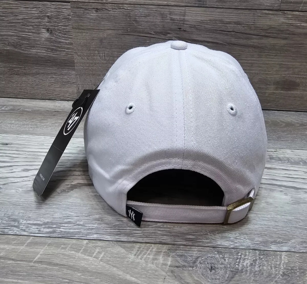 New York Yankees '47 Brand Cap Hat Adult Baseball MLB Strapback NY White / Black