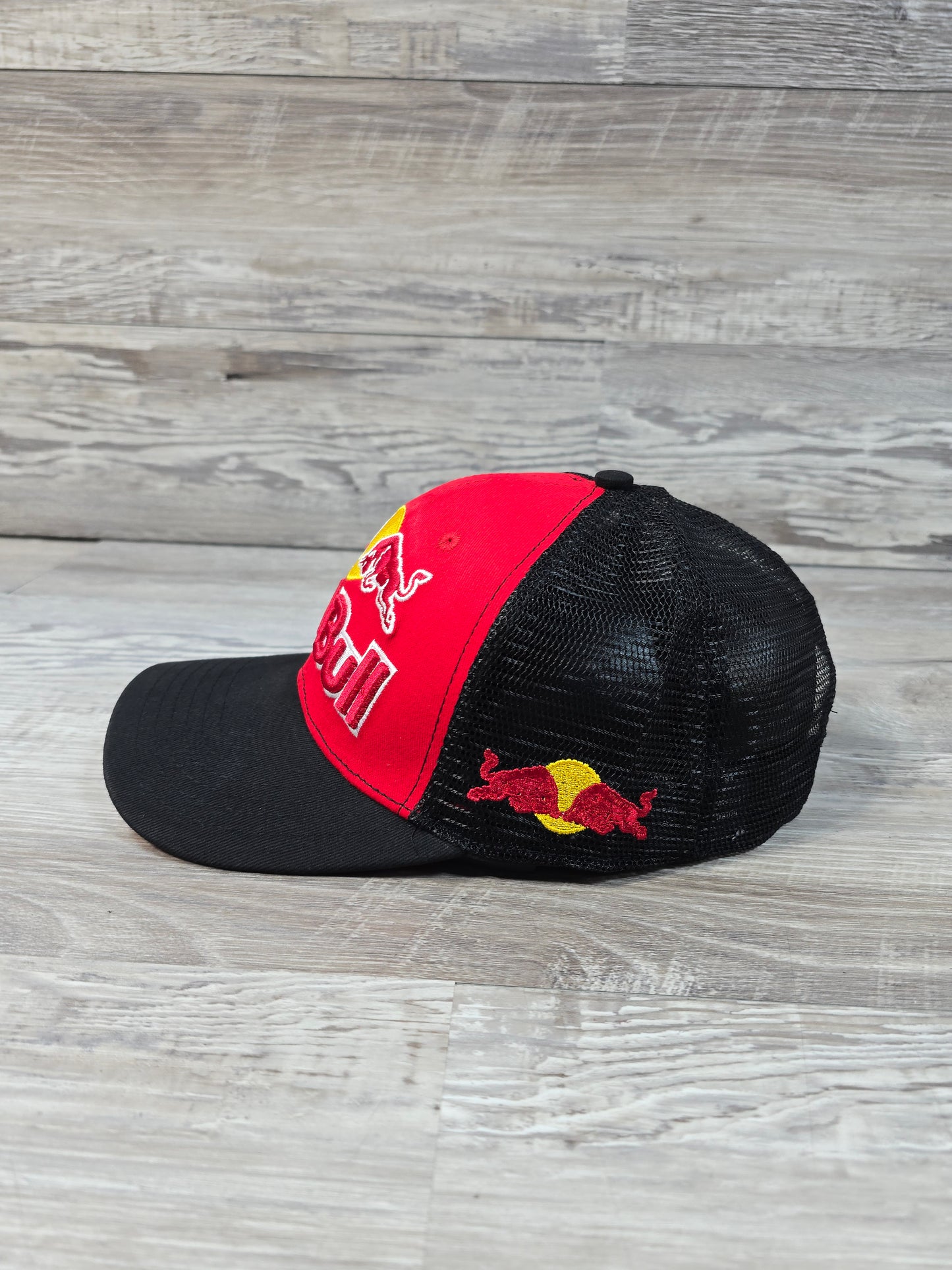 Red Bull Racing Adjustable Red Black Trucker Meshback Hat Cap Adult Snapback