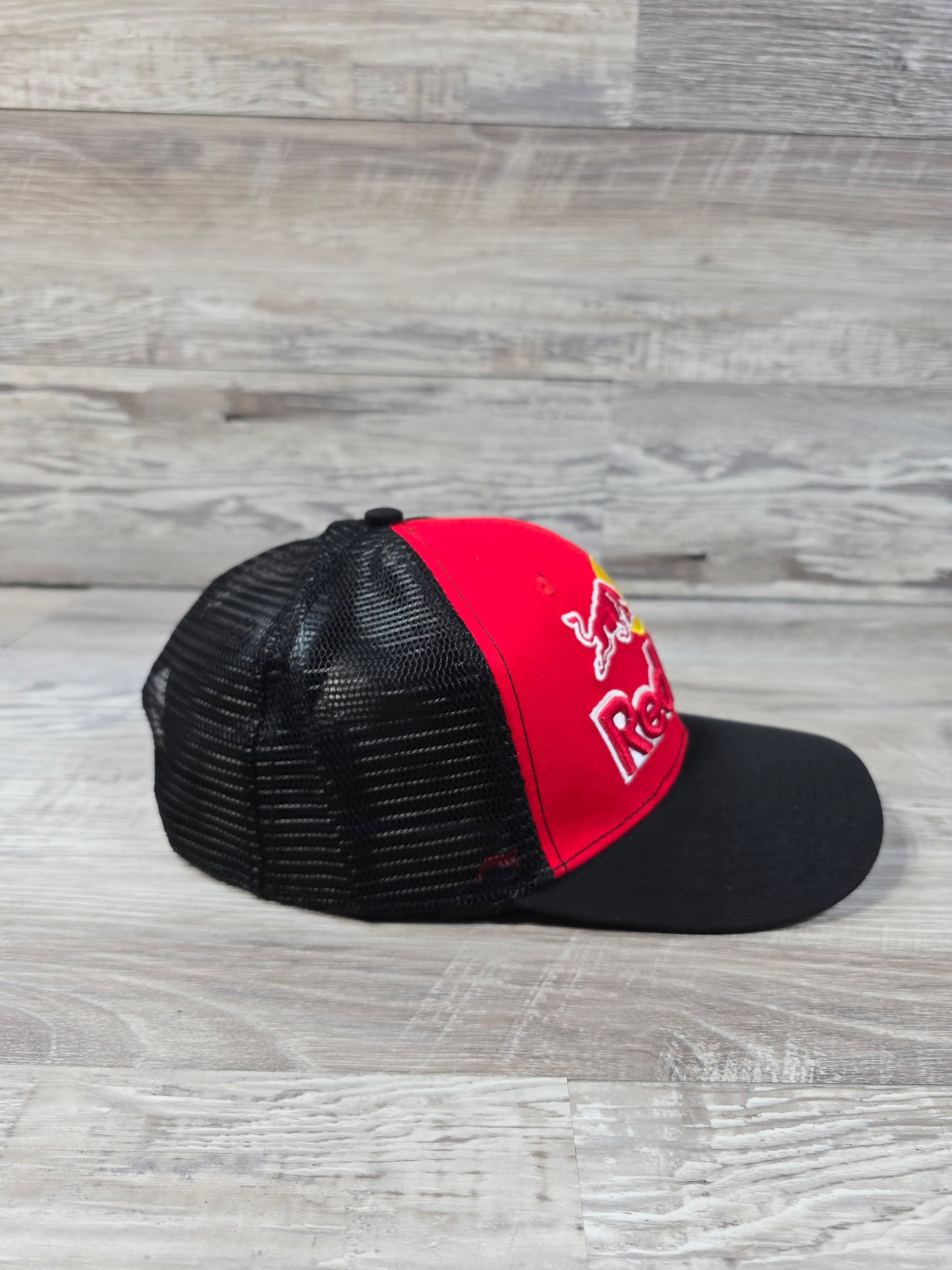 Red Bull Racing Adjustable Red Black Trucker Meshback Hat Cap Adult Snapback